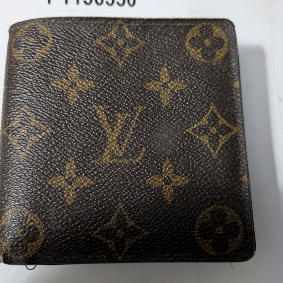 Louis Vuitton Mens Monogram Bifold Wallet - Picture 2 of 4